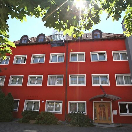 Hotel St. Peter Нюрнберг Екстериор снимка